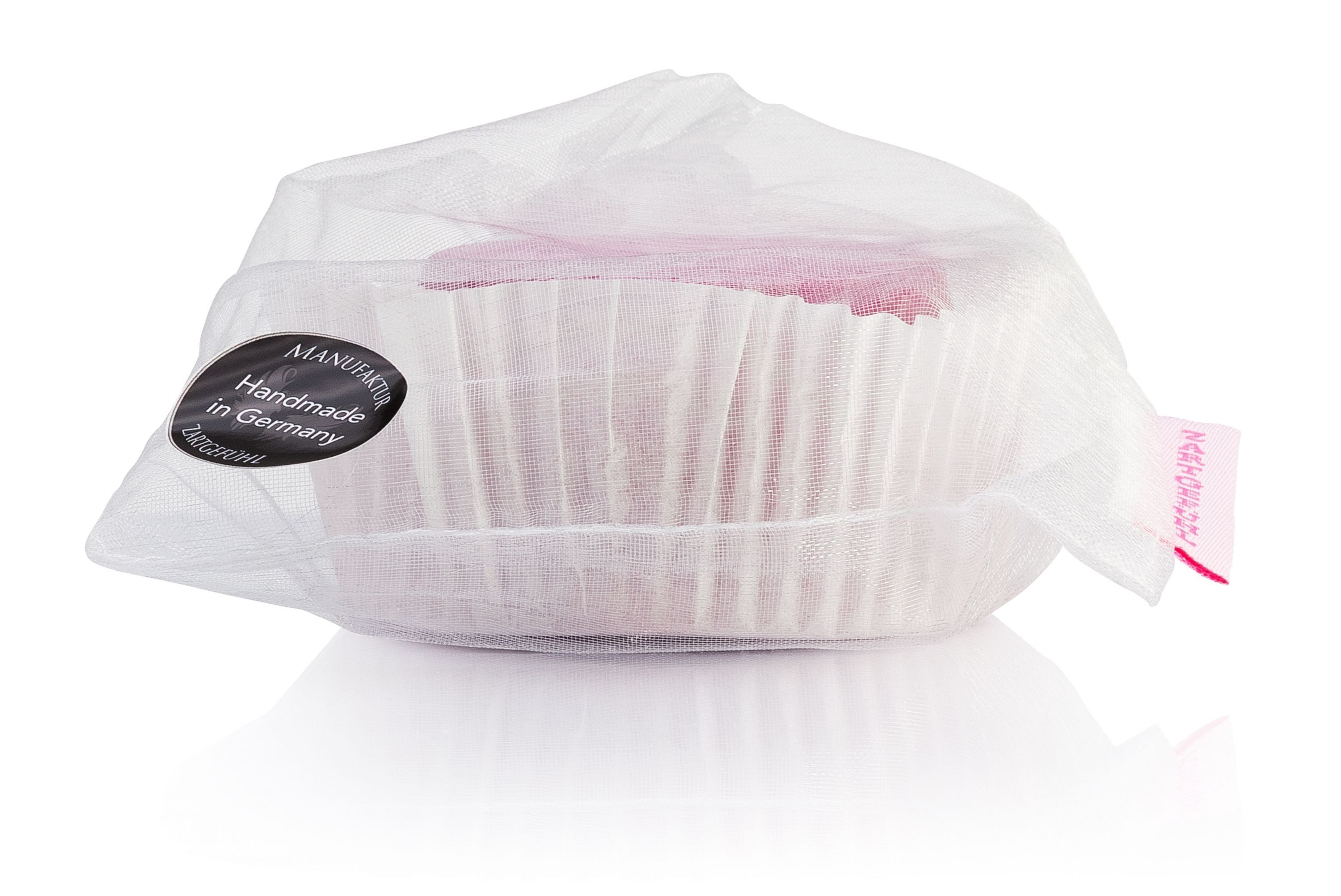 Luxusseife_Girls_best_Friend_LemongrasLimone_100g_25468Beispiel4
