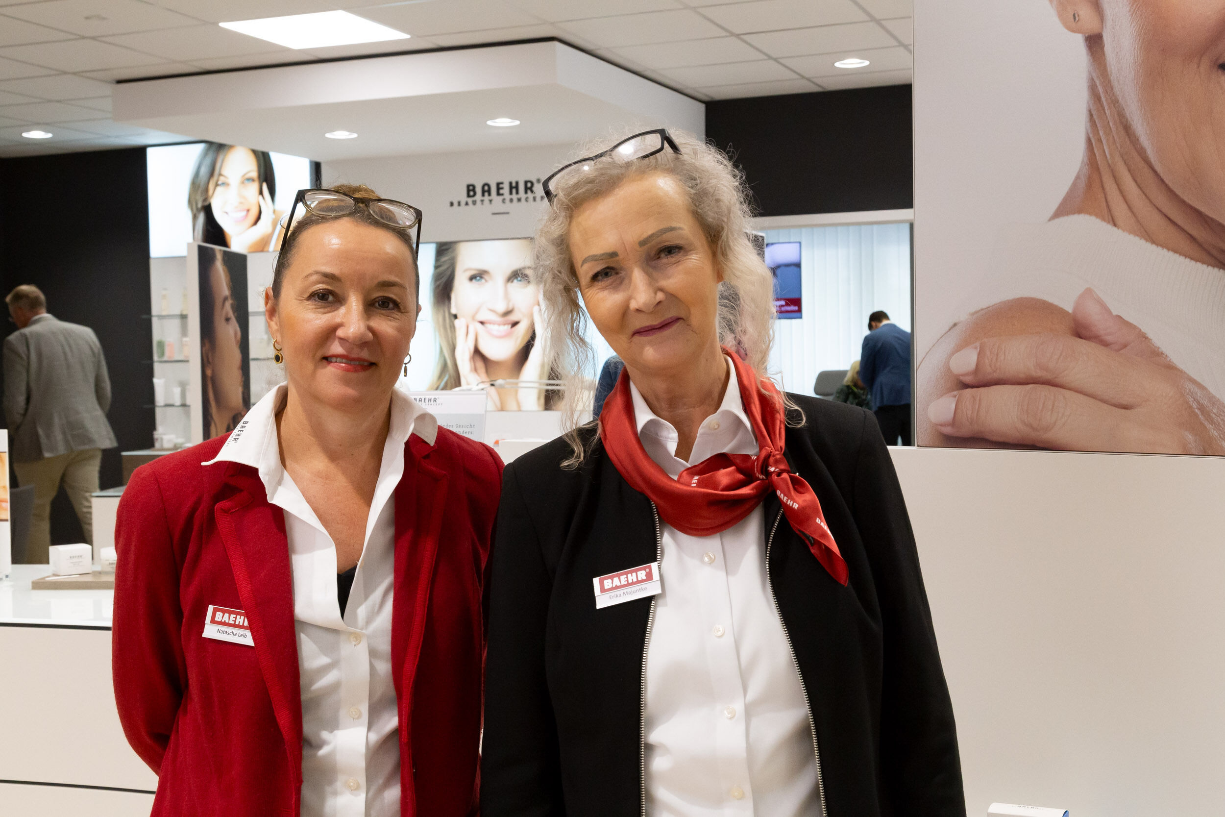 Eindruck Hausmesse Waiblingen - zwei BAEHR Mitarbeiterinnen